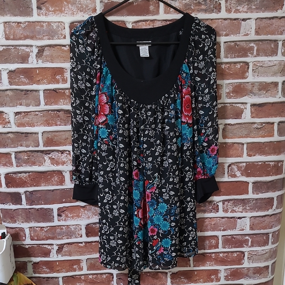 Bisou Bisou Black Floral Tunic